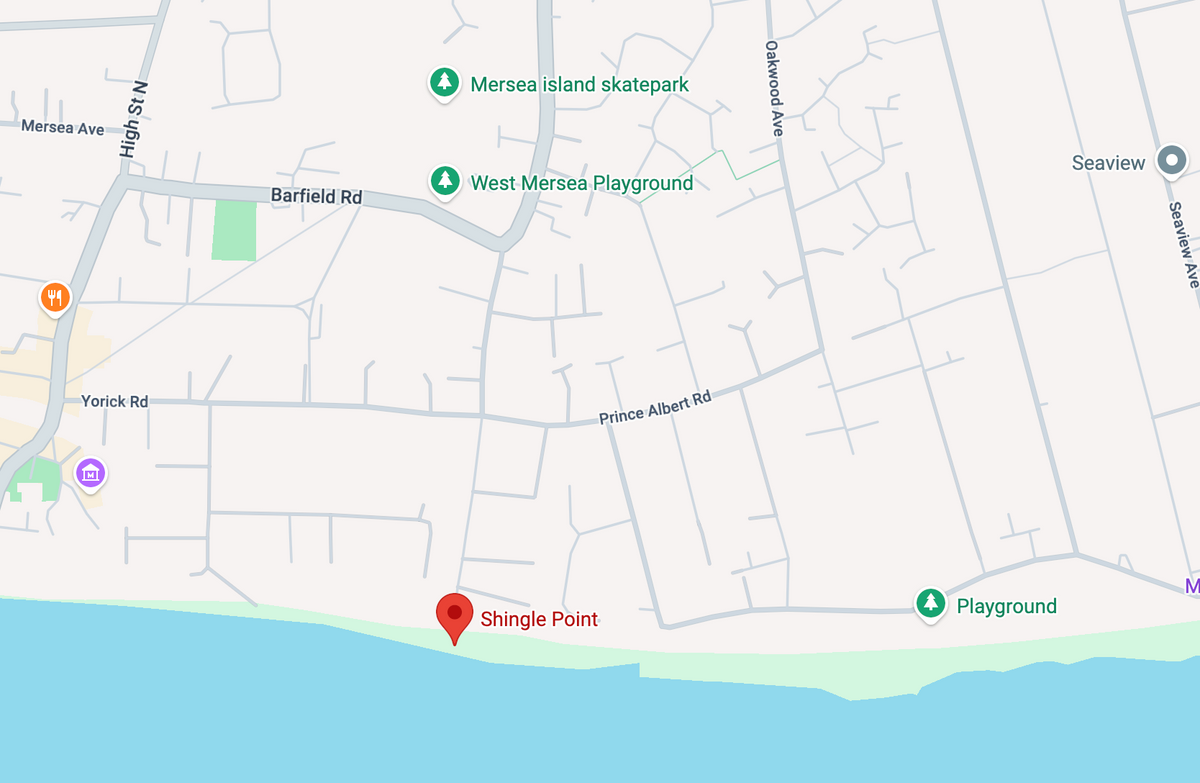 Shingle Point, Kingsland Road Beach, West Mersea